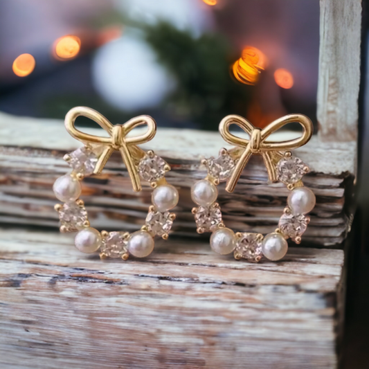 Pearl & Sparkle wreath holiday earrings